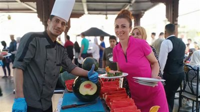 مهرجان البطيخ يرحب بكم على شواطئ الغردقة