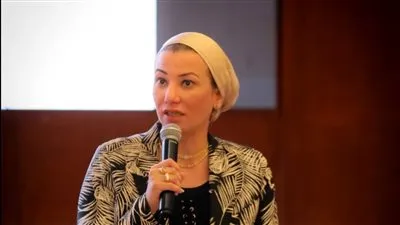 وزيرة البيئة: لم نتوقع أن تأتي العاصفة الترابية اليوم بهذه القوة