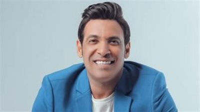 سعد الصغير يدعم فلسطين من أمام قبر والدته: محتاجين تبرعات