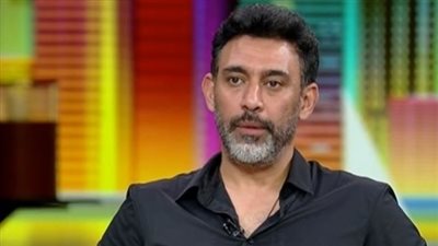 عمرو مصطفى: 