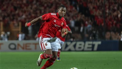 تعليق صادم من نجم الأهلي على أنباء رحيل ديانج