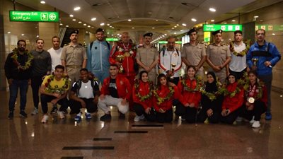 أبناء المدارس والمؤسسة العسكرية الرياضية يتربعون على عرش البطولة الأفريقية للمصارعة 