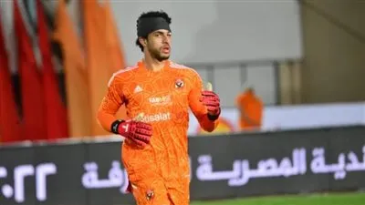 نجم الأهلي السابق: مصطفي شوبير نسخة مكررة من والده.. ولا أخشى عليه أمام الوداد