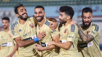 عاجل.. الأهلي يحدد مبلغ فلكي للموافقة على رحيل نجم الفريق