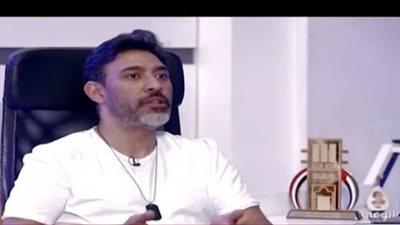 عمرو مصطفى يتوعد مغنيين المهرجانات ويعلن التبرع بعوائد التعويضات لـ 