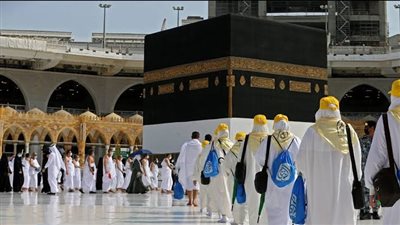 10 تأشيرات غير مسموح لها بأداء فريضة الحج.. منها الزيارة
