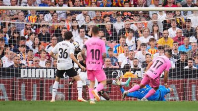 إسبانيول يتعادل مع فالنسيا ويهبط إلى دوري الدرجة الثانية الإسباني