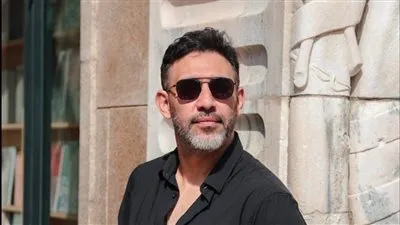 عمرو مصطفى يطرح افتكرلك إيه بصوت مي فاروق أولى أغاني مشروع إحياء التراث