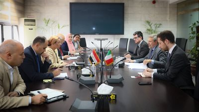 وزيرة البيئة تبحث مع السفير الإيطالي فرص التعاون المستقبلية 