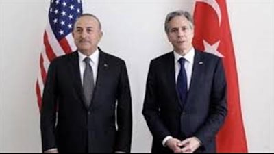 وزير الخارجية التركي ونظيره الأمريكي يبحثان صفقة الحبوب وانضمام السويد للناتو