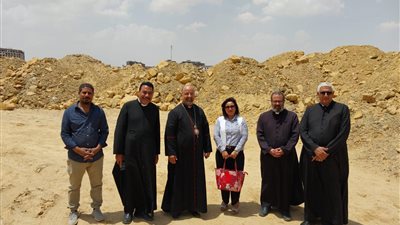 بطريرك الأقباط الكاثوليك يتفقد قطعة الأرض المخصصة للكنيسة بالعاصمة الإدارية