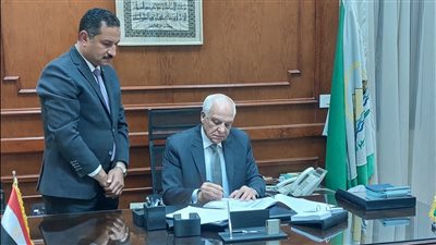 محافظ الجيزة يهنئ طلبة الشهادة الإعدادية والأوائل من الحاصلين على الدرجة النهائية