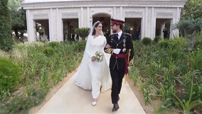 عاجل.. ولي العهد الأردني وقرينته يتوجهان إلى قصر الحسينية