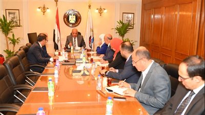  قطاع الأعمال: استثمار الأصول وتعظيم عوائدها من خلال مشروعات تنموية بمختلف المحافظات