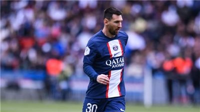 ماذا قدم ميسي مع فريق باريس سان جيرمان ؟