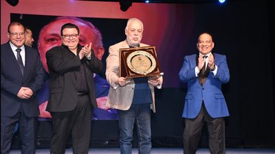 بالصور.. تكريم أشرف زكي وعادل عبده وخالد جلال من البيت الفني للفنون الشعبية