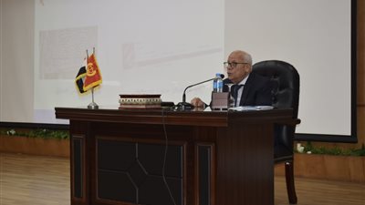 تسليم 3000 وحدة سكنية بمشروع الكراسة الزرقاء ببورسعيد