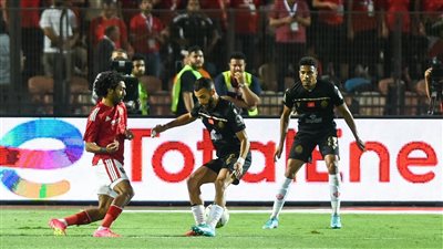 ماذا يحتاج الأهلي للتتويج بدوري أبطال إفريقيا أمام الوداد المغربي؟ 