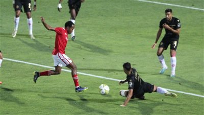 هل استحق الأهلي ضربة جزاء أمام الوداد المغربي؟