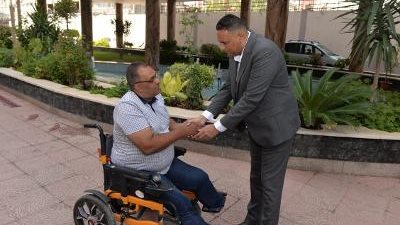 محافظ الدقهلية يستجيب لمواطن من ذوي الاعاقة ويوافق له علي كشُك فورا بشارع 306