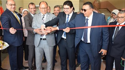 قنديل يفتتح أعمال التطوير بمبنى الكهرباء بهندسة حلوان