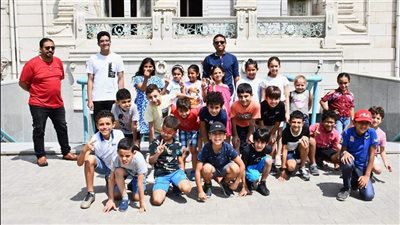 رواد متحف الطفل يستمتعون بمقتنيات متحف الزعفران في جامعة عين شمس 