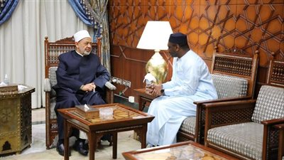 شيخ الأزهر يستقبل الأمين العام لمجمع الفقه الإسلامي الدولي 