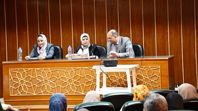 التنظيم والإدارة ينظم ورشة عمل عن قانون الخدمة المدنية بأسوان