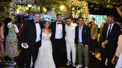 بالصور.. بوسى وأمينة وسعد والليثى يشعلون حفل زفاف فريدة سيد السبكى