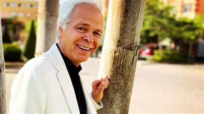 خاص.. محمود عامر للفجر الفني: لا يمكن أقبل إستنساخ صوتي لعمل مسلسل إذاعي