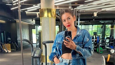 بالأبيض.. لقاء الخميسي تتألق بأحدث إطلالة لها