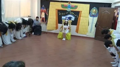 بسبب فيلم كليوباترا.. مدرسة دولية ترد على مزيّفي تاريخ مصر بهذا الإجراء (صور)