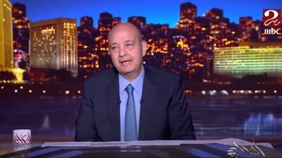 عمرو أديب يكشف تفاصيل جديدة عن حادث هجوم القرش على السائح الروسي (فيديو)