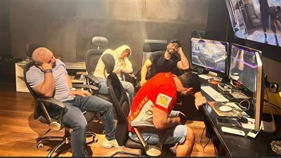 تامر حسني يشوق جمهوره بصورة جديدة من كواليس فيلم 