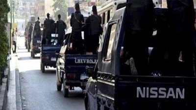 ضبط قائد دراجة نارية لاصطدامه بشخصين مما أدى إلى وفاة أحدهما بالقاهرة