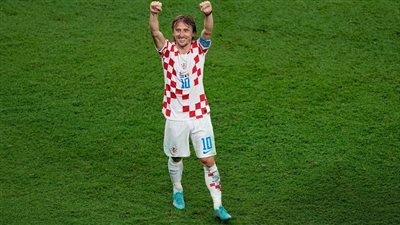 الكشف عن فريق لوكا مودريتش الجديد في حالة الرحيل عن ريال مدريد