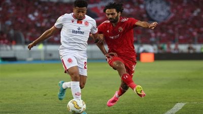 خبير تحكيمي يوضح مدى أحقية حصول حسين الشحات على طرد أمام الوداد في النهائي الإفريقي