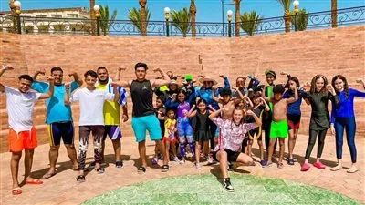 إقبال على الزومبا بشواطئ الغردقة.. لتحسين الحالة المزاجية