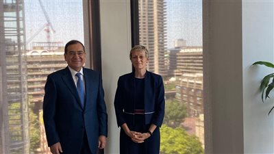 مباحثات بين وزارة البترول  و الراعي الاستراتيجي الحكومي لاقتصاد الهيدروجين ببريطانيا 