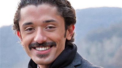 في عيد ميلاده.. أبرز أعمال الفنان كريم محمود عبد العزيز 