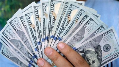 تعرف على سعر الدولار اليوم السبت.. وهذا مصيره في السوق السوداء 