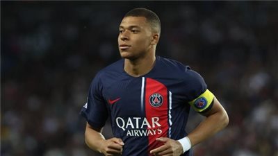 باريس سان جيرمان يعطي الفرصة الأخيرة لـ 