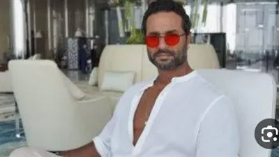 كريم فهمي يفتح النيران مجددًا على شخص مجهول!