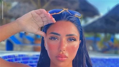 رد صادم من سارة سلامة على منتقدي ملابسها 