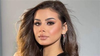 شاهد.. منة عرفة بإطلالة تبرز جمالها في أحدث ظهور(فيديو)