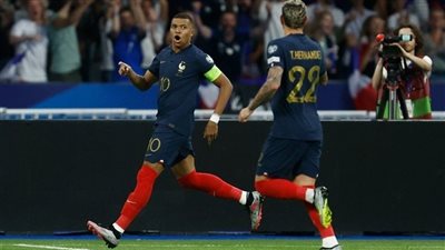 حطم رقم جوست فونتين.. مبابي يحقق رقما قياسيا جديدا