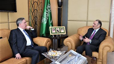 السفير أسامة نقلي يستقبل القائم بأعمال السفارة الأمريكية لدى القاهرة