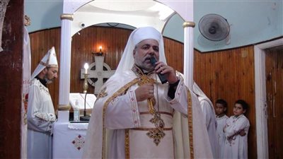 الأنبا عمانوئيل يترأس قداس المناولة الاحتفالية برعية رئيس الملائكة ميخائيل بالأقصر