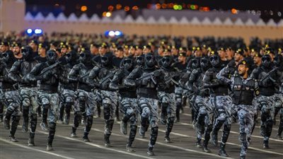 وزير الداخلية السعودي يتفقد جاهزية قوات أمن الحج