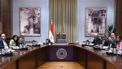 رئيس الوزراء يناقش مقترحات تحفيز نشاط البورصة المصرية للسلع